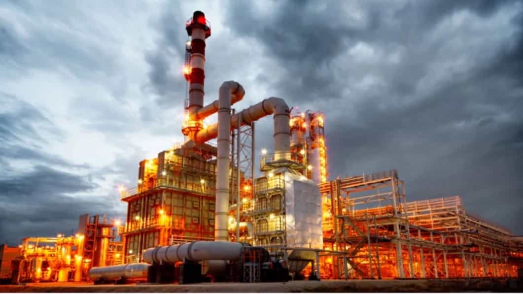 İran'ın petrol ve gaz endüstrilerinin Muhammed Rıza Bahrani yönetimindeki Dene Sanayi Kompleksi tarafından yerelleştirilmesi ve geliştirilmesi