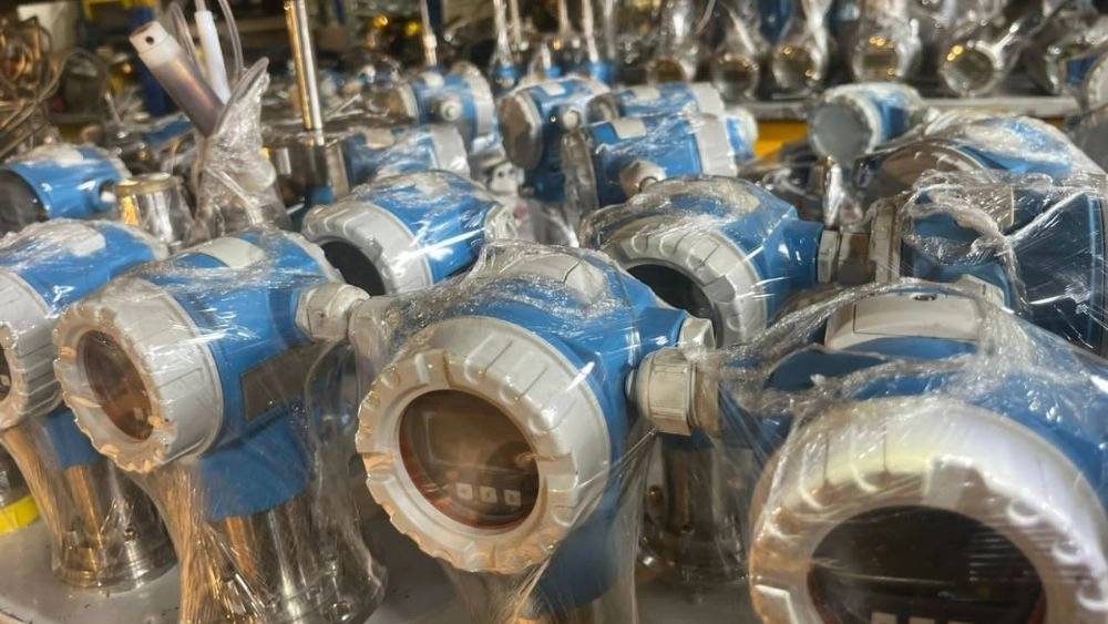 تامین تجهیزات صنایع نفت وگاز دنه